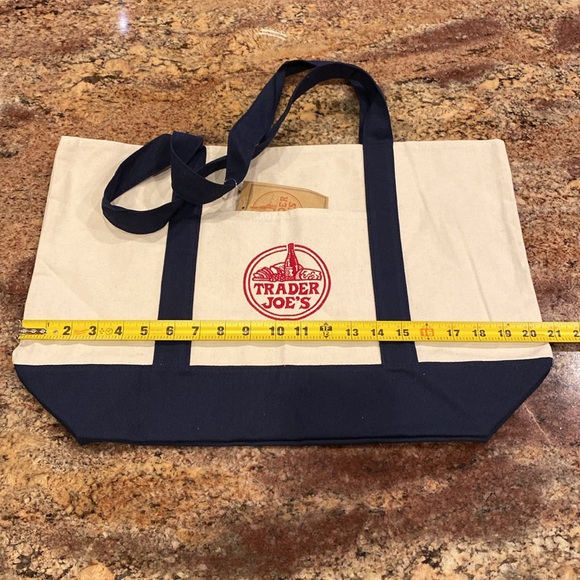 Trader Joe's ‘Canvas Tote Bag’, Cream+Navy w/ Red Logo, Outside Pockets, NWTags - Picture 2 of 9